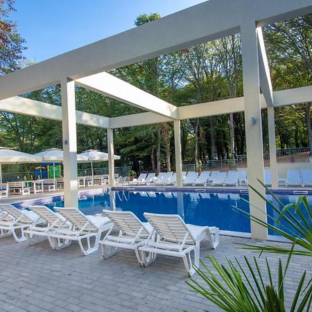 Ariana Hotel Kiten  Εξωτερικό φωτογραφία
