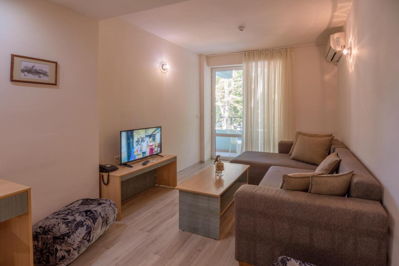 Ariana Hotel Kiten  Εξωτερικό φωτογραφία