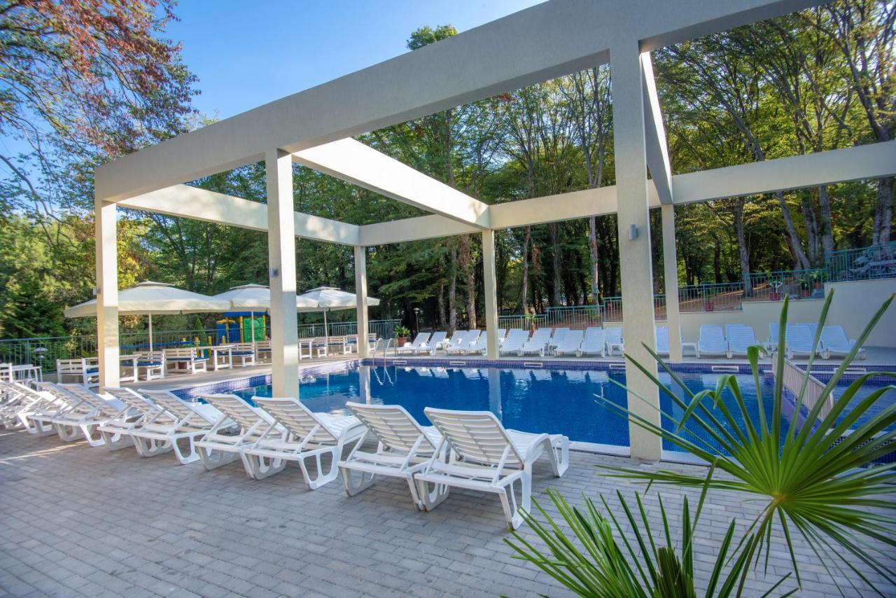 Ariana Hotel Kiten  Εξωτερικό φωτογραφία