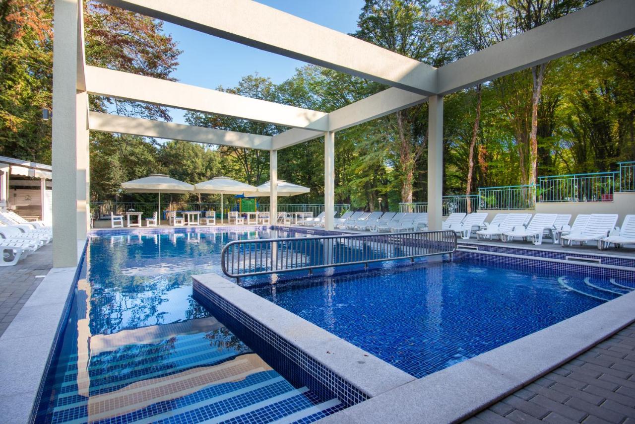 Ariana Hotel Kiten  Εξωτερικό φωτογραφία