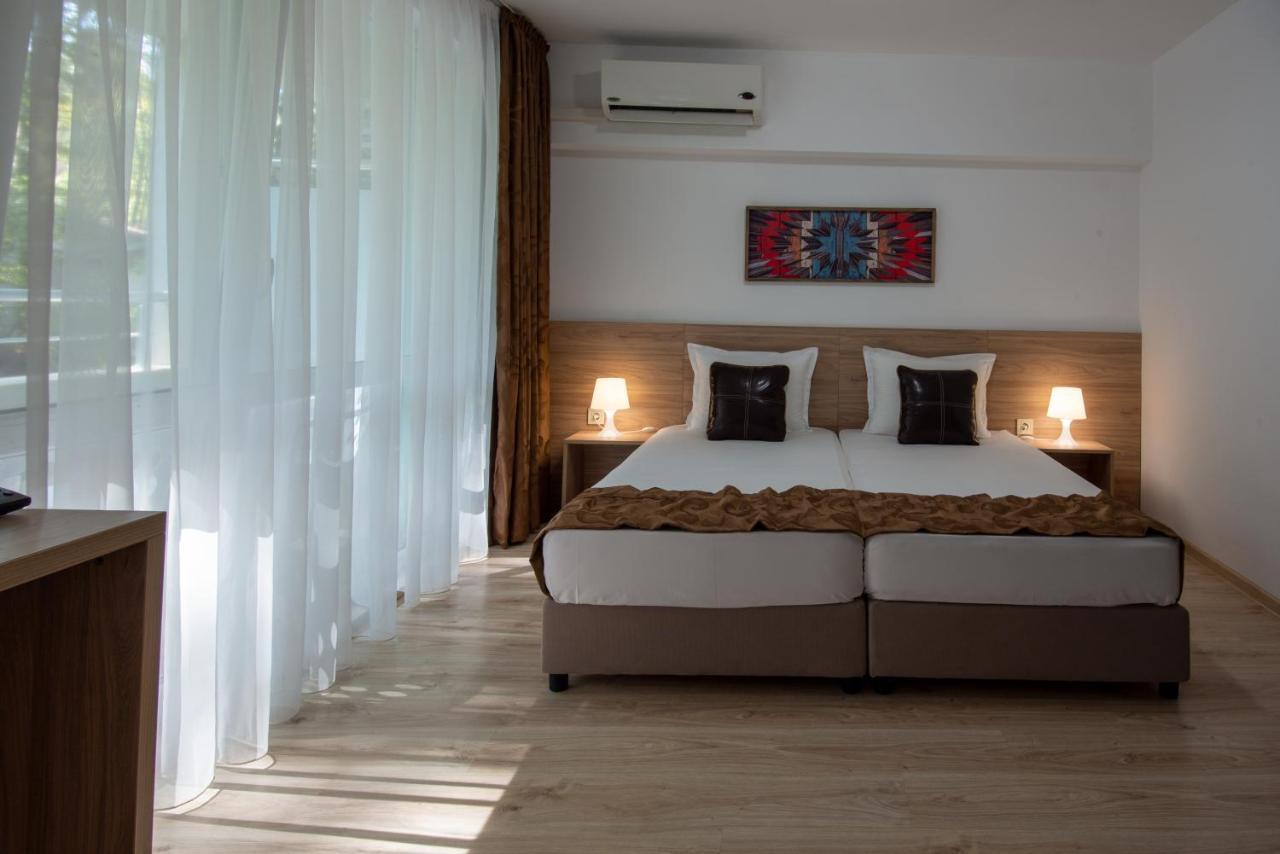Ariana Hotel Kiten  Εξωτερικό φωτογραφία