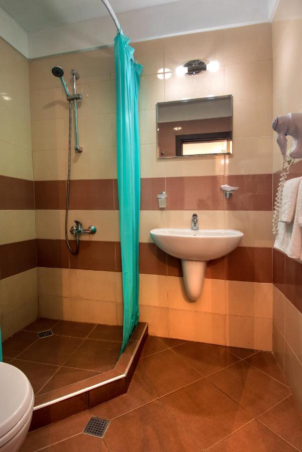 Ariana Hotel Kiten  Εξωτερικό φωτογραφία