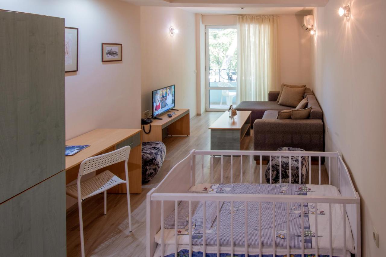 Ariana Hotel Kiten  Εξωτερικό φωτογραφία