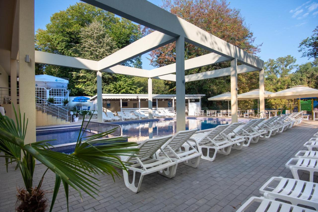 Ariana Hotel Kiten  Εξωτερικό φωτογραφία