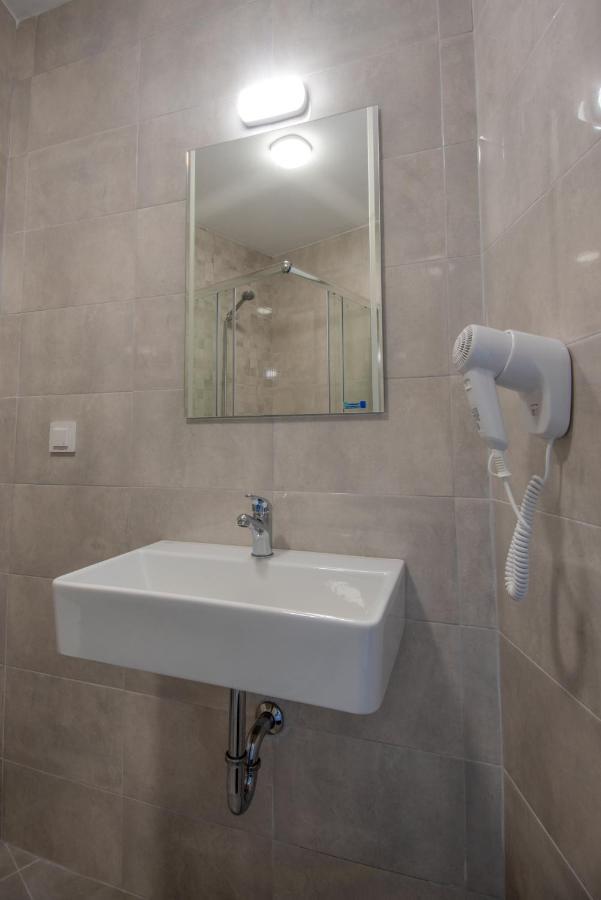 Ariana Hotel Kiten  Εξωτερικό φωτογραφία